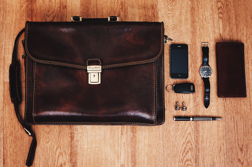 6 Best Men’s Vintage Leather Bags In 2023