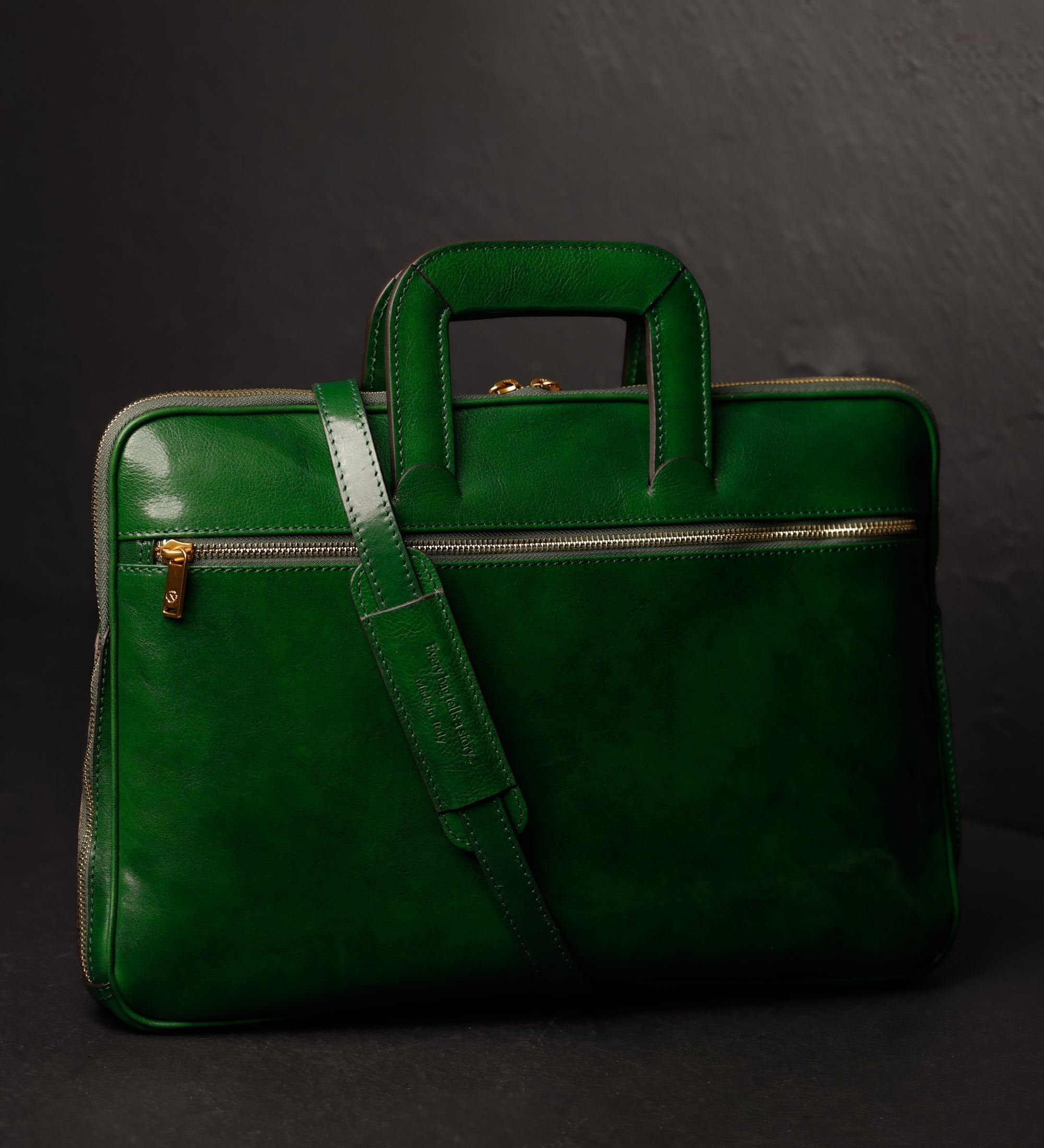 Aktentasche aus vollnarbigem italienischem Leder - Brave New World