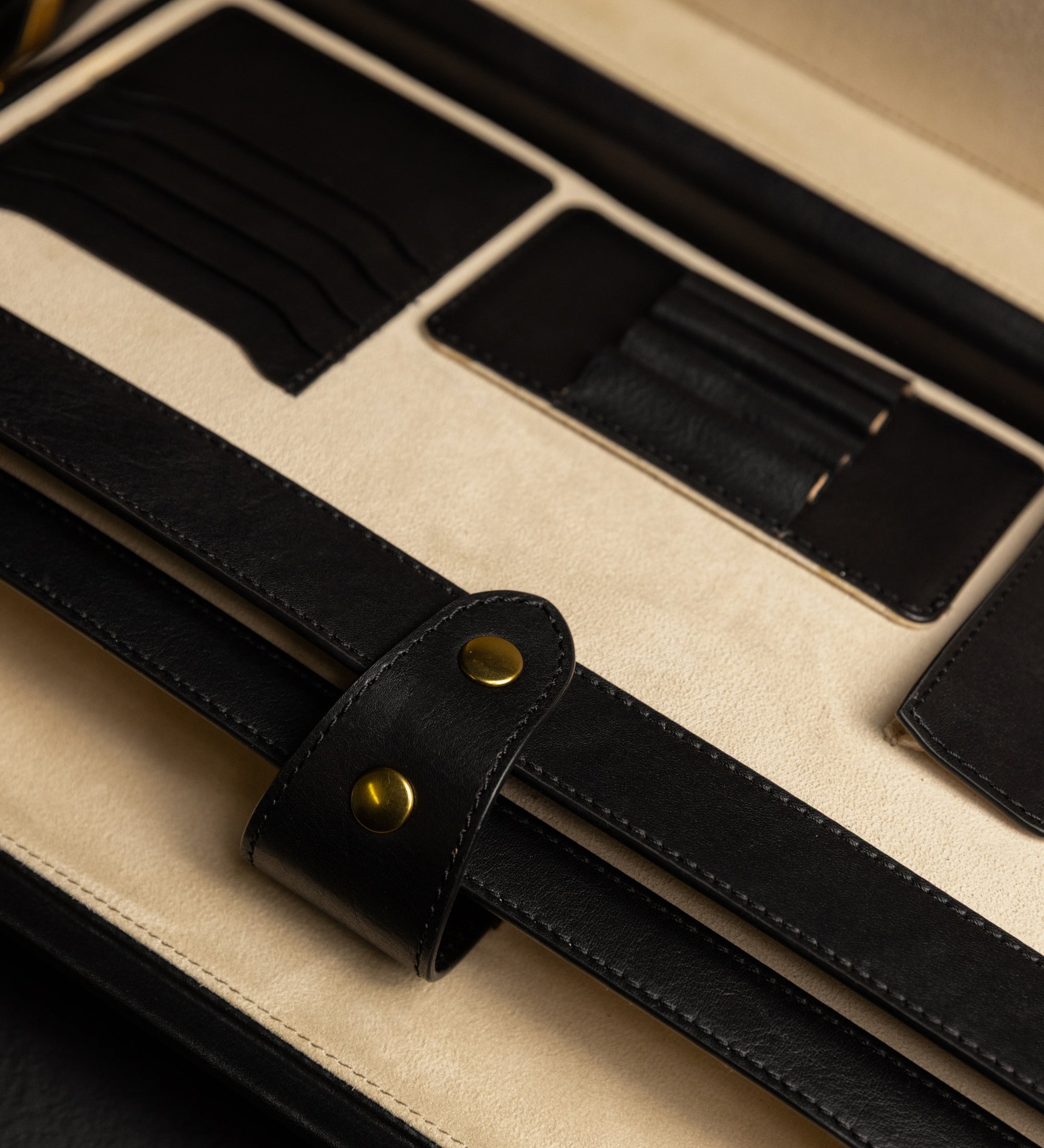 Women's Leather Attaché Case Briefcase - Vendetta
