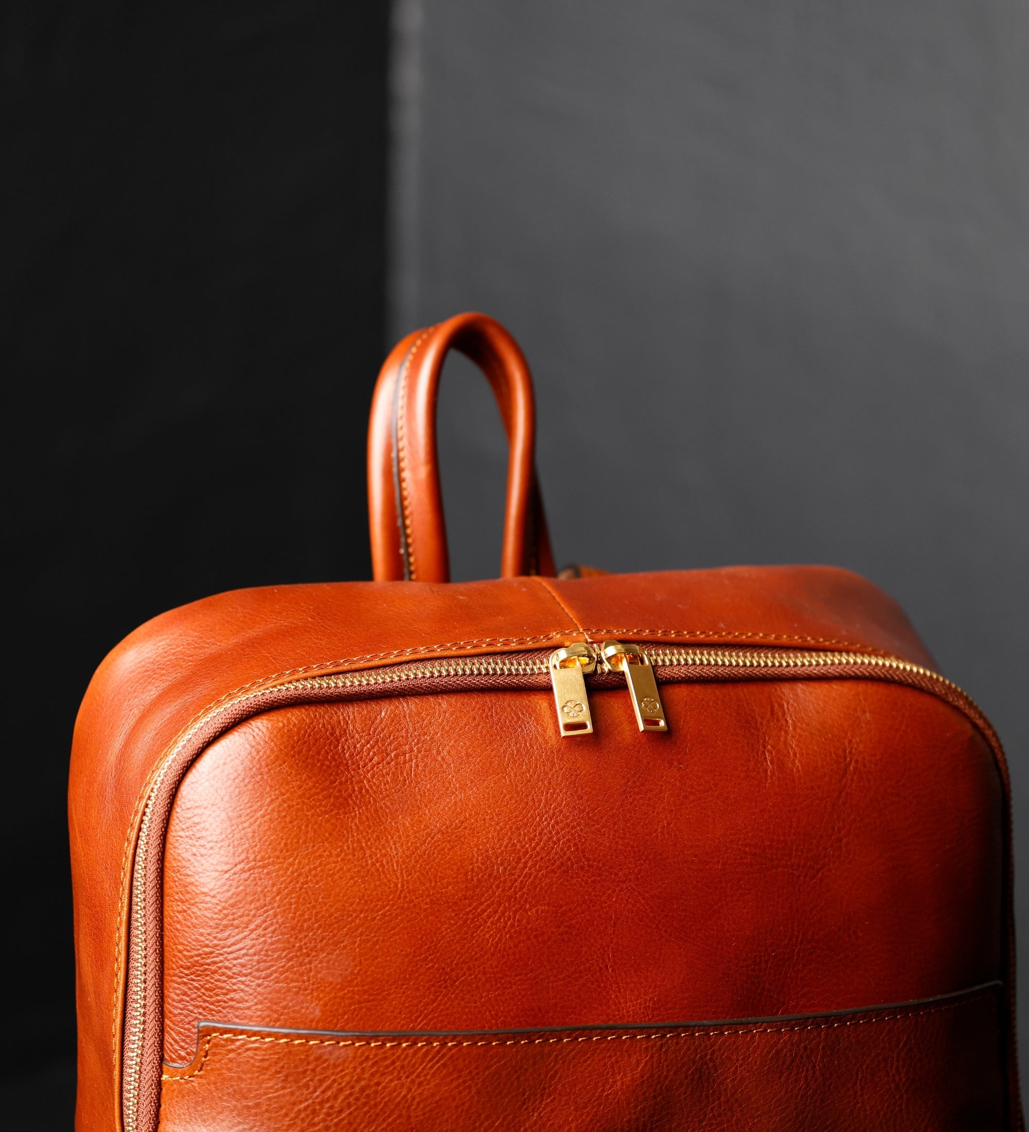 Großer Unisex-Rucksack aus italienischem Vollnarbenleder - The Divine Comedy