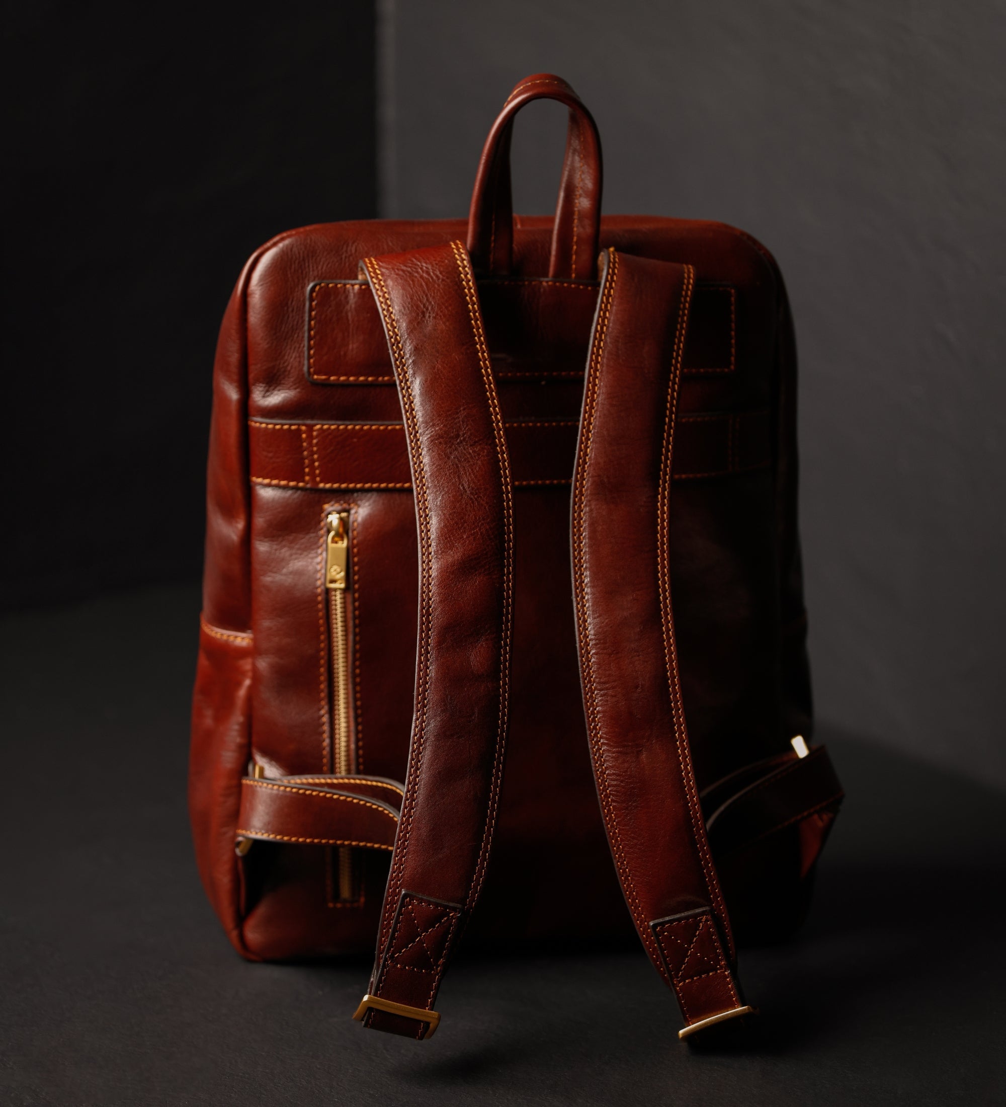 Großer Unisex-Rucksack aus italienischem Vollnarbenleder - The Divine Comedy