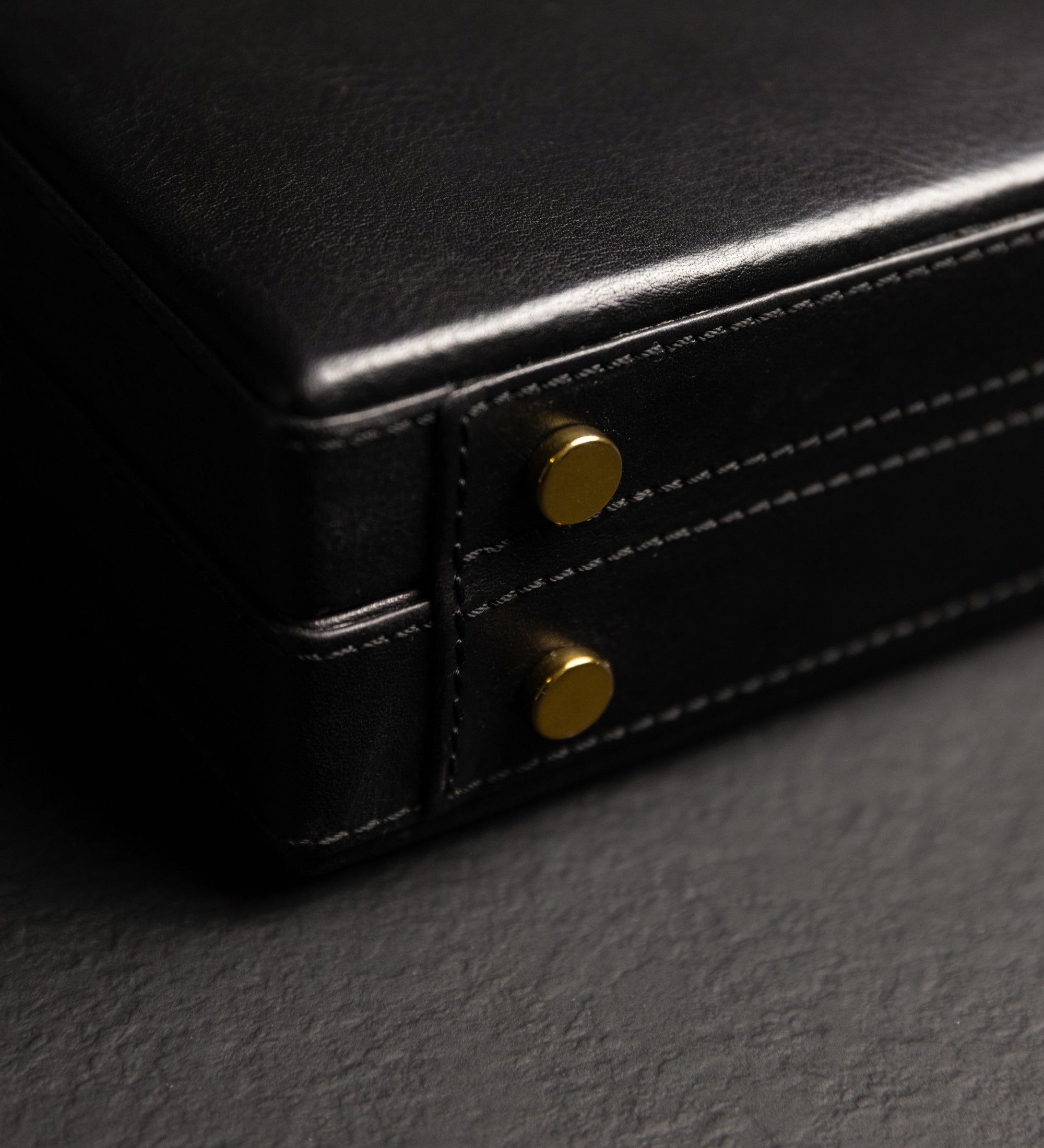 Women's Leather Attaché Case Briefcase - Vendetta