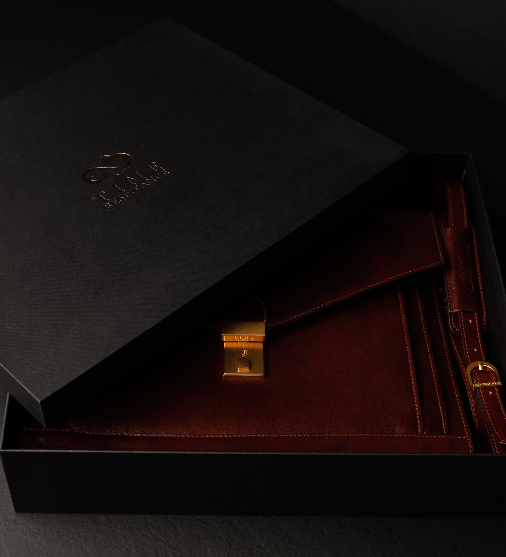 Classic Design Leather Briefcase - The Magus