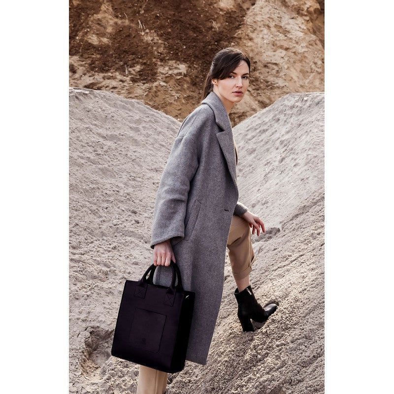 Full Grain Italian Leather Tote Bag - The Republic Time Resistance