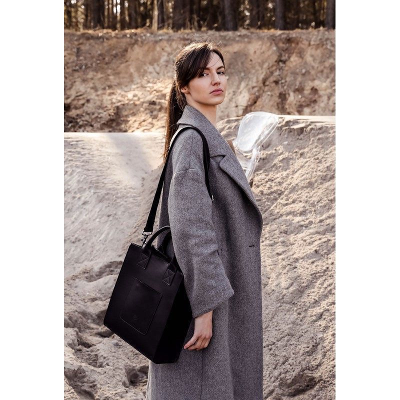 Full Grain Italian Leather Tote Bag - The Republic Time Resistance