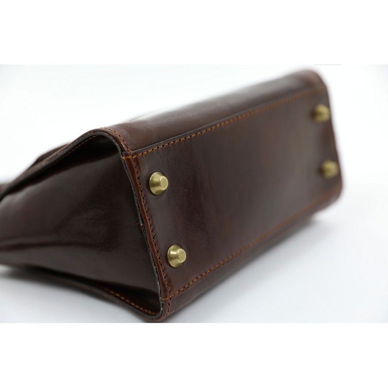 Womens Full Grain Italian Leather Purse - The God of Small Things Time Resistance