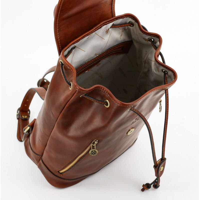 Full Grain Italian Leather Backpack - White Noise Time Resistance