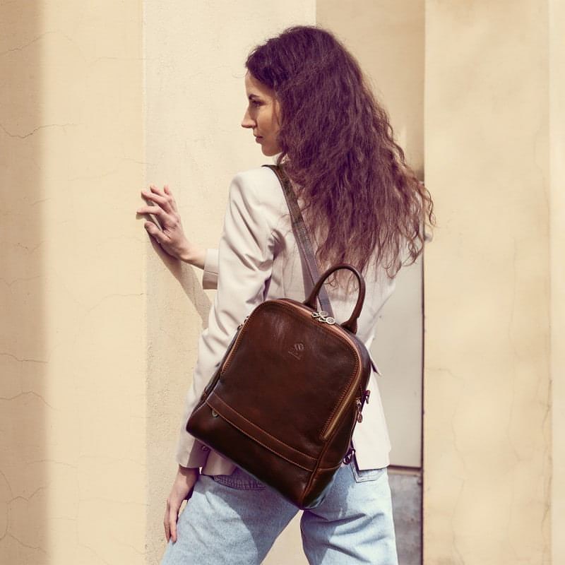 Womens Full Grain Italian Leather Backpack Convertible Bag - Regeneration Time Resistance