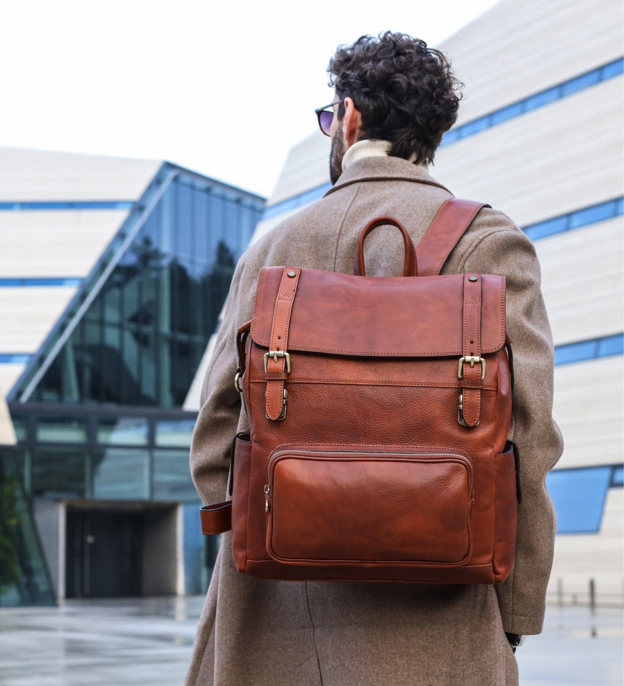 Full Grain Italian Leather Backpack - The Good Earth