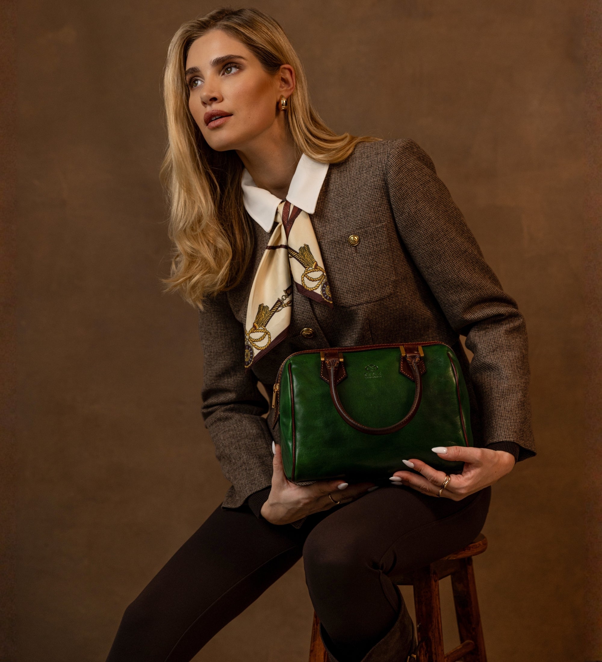 Womens Leather Barrel Bag Handbag - Little Dorrit