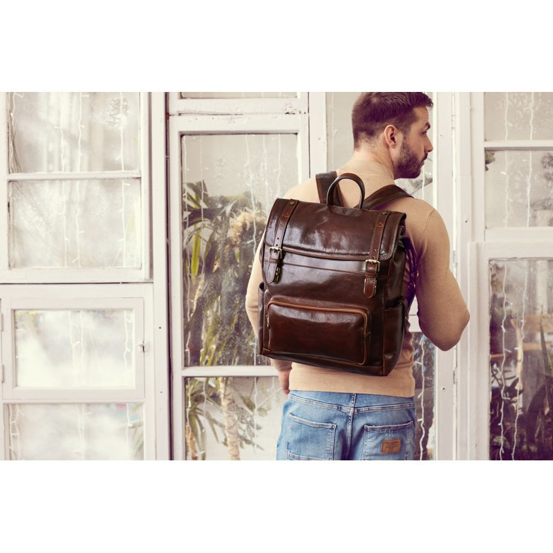 Unisex Full Grain Italian Leather Backpack - The Good Earth Time Resistance