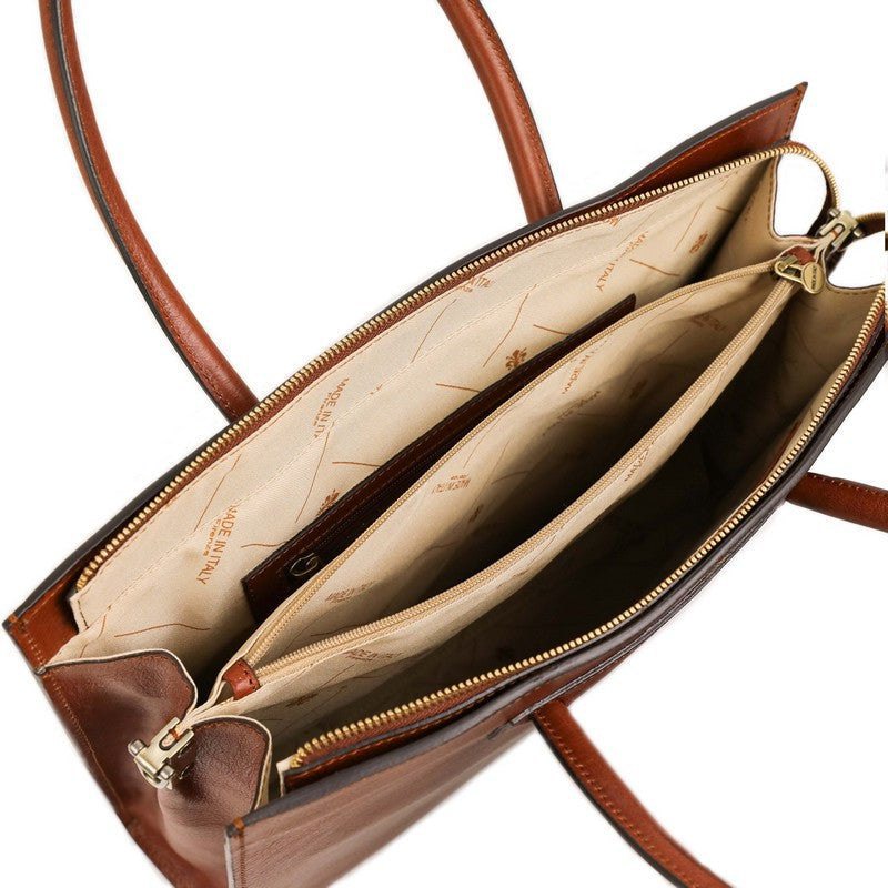 Women's Shoulder Bag Made Of Grain Leather With Long Leather Shoulder