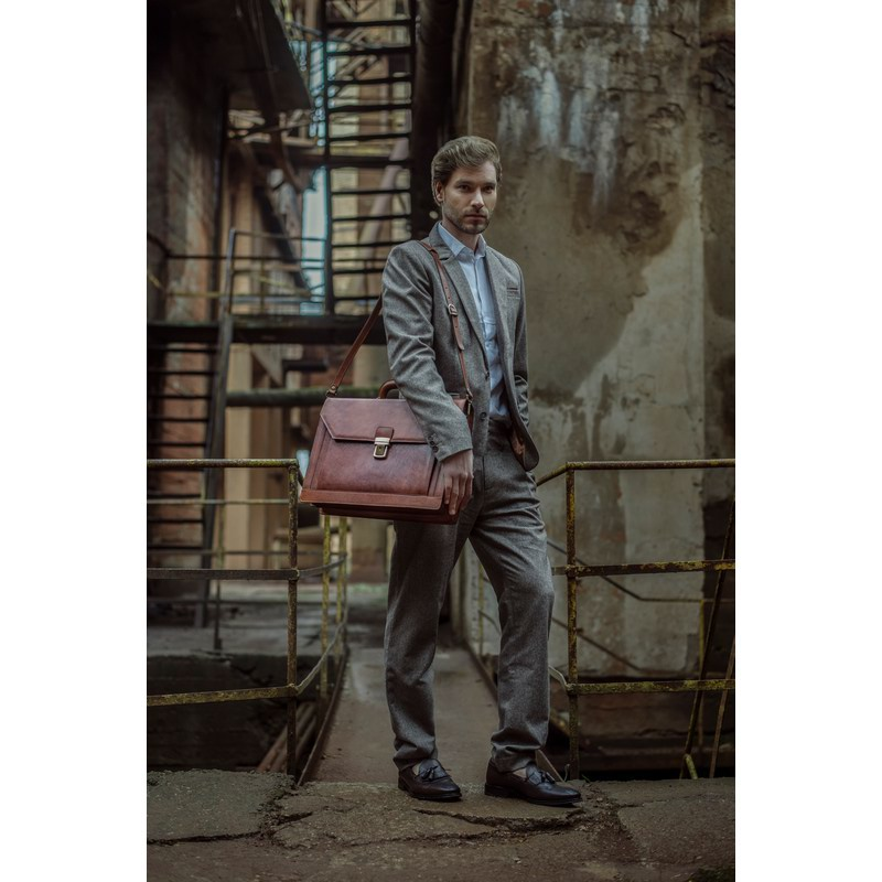 Large Full Grain Italian Leather Briefcase - Invisible Man Time Resistance