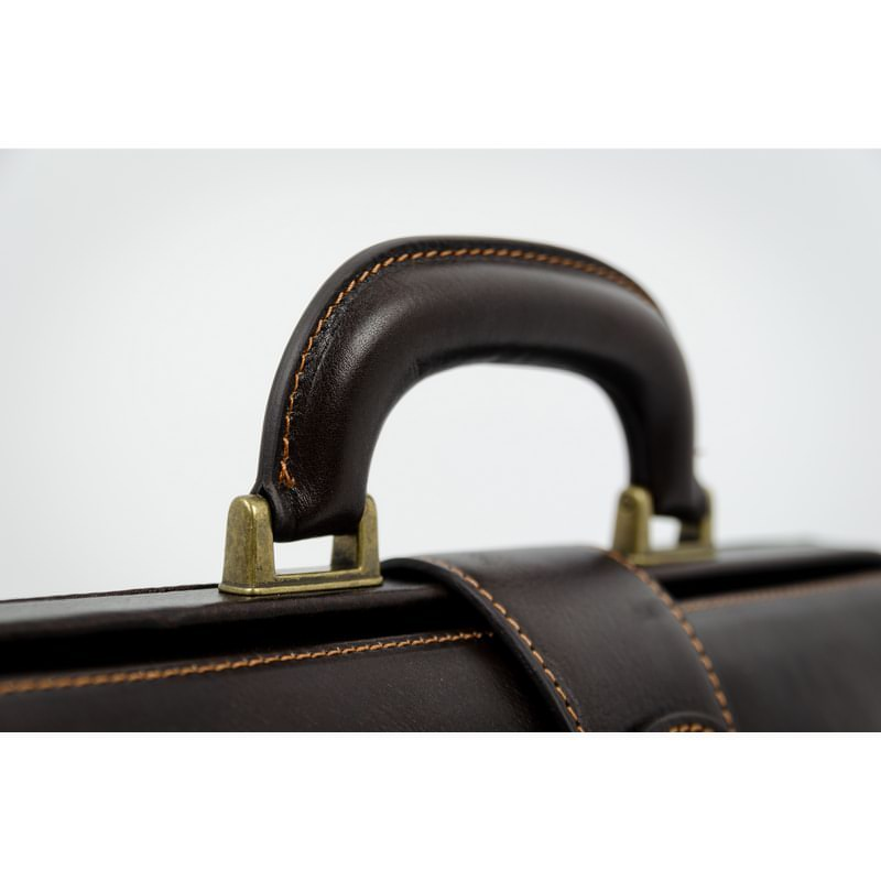 Full Grain Italian Leather Doctor Bag - The Pursuit Of Love Time Resistance